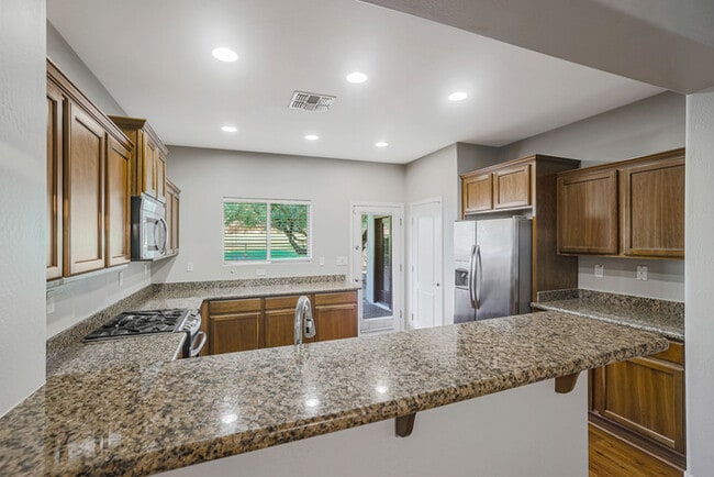 Foto del edificio - 1622 W Big Oak St