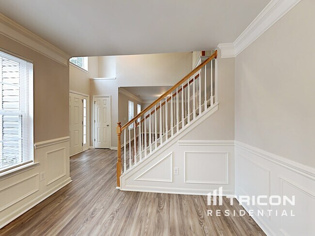 Foto del edificio - 5032 Wicklow Dr