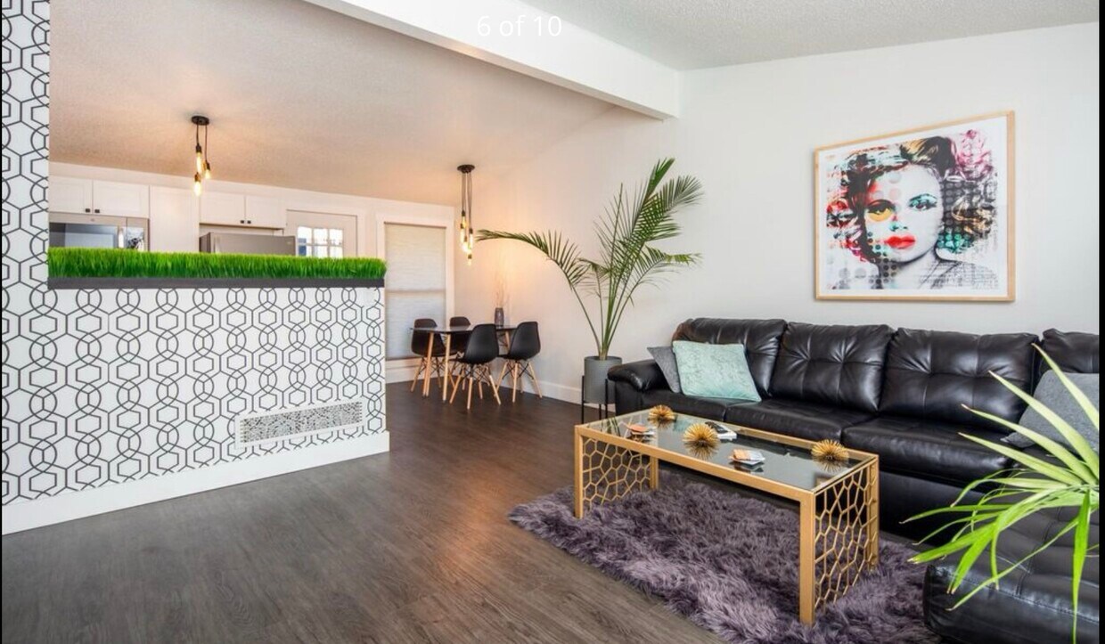 Foto principal - 3358 Rennie St