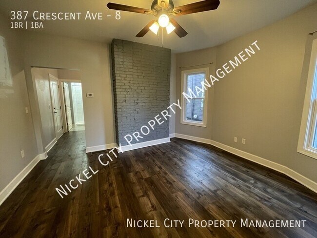 Foto del edificio - 387 Crescent Ave