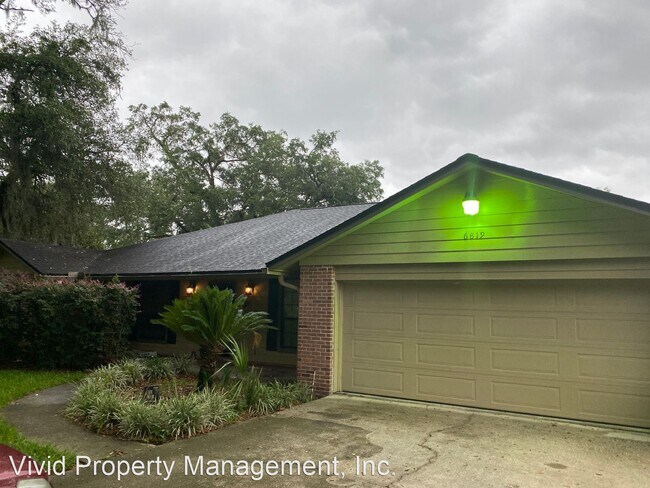 Foto del edificio - 3 br, 2 bath House - 6819 McMullin Street