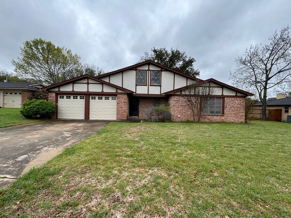 Primary Photo - North Richland Hills Move In Ready
