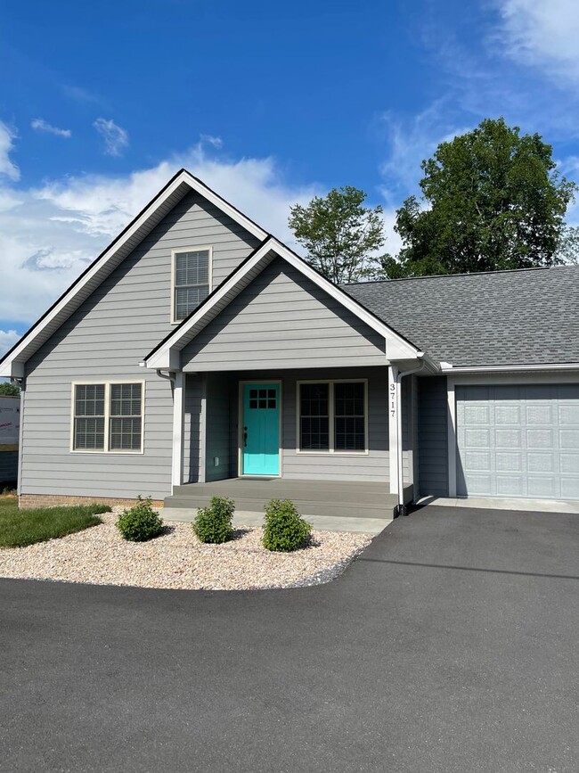 Building Photo - 3717 Port Republic Rd