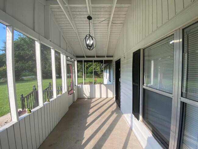 Building Photo - 9561 Capitola Rd