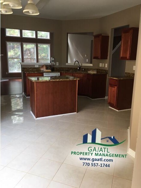Building Photo - Nice home by Mall of Georgia.  Great locat...