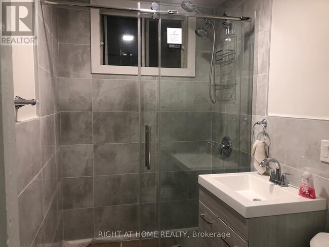 Building Photo - 55 Glendale Ave