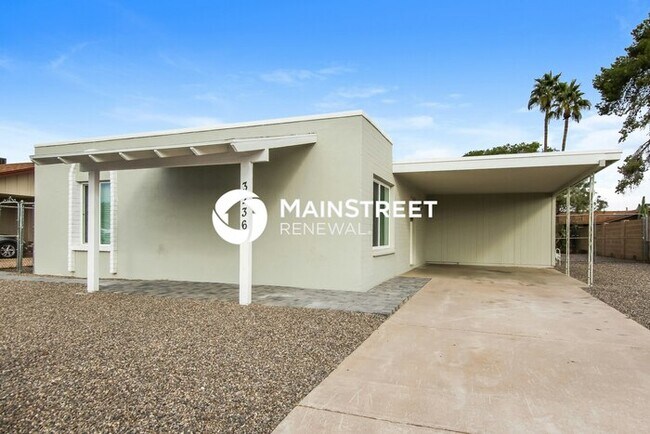 Building Photo - 3 Bedroom Pet-Friendly Home in Phoenix, AZ with Main Street Renewal