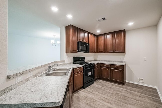 Building Photo - 14027 Amelia Dr