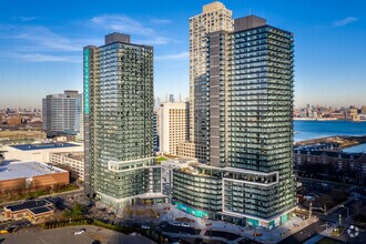 Building Photo - VYV North