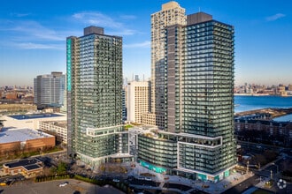 Building Photo - VYV North