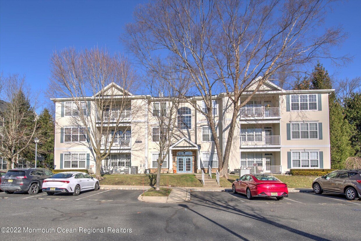 Foto principal - 526 St Andrews Pl