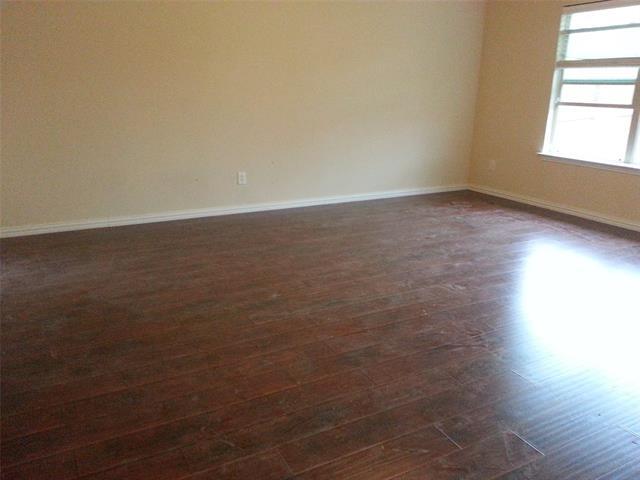 Foto del edificio - 2209 Sun Creek Dr