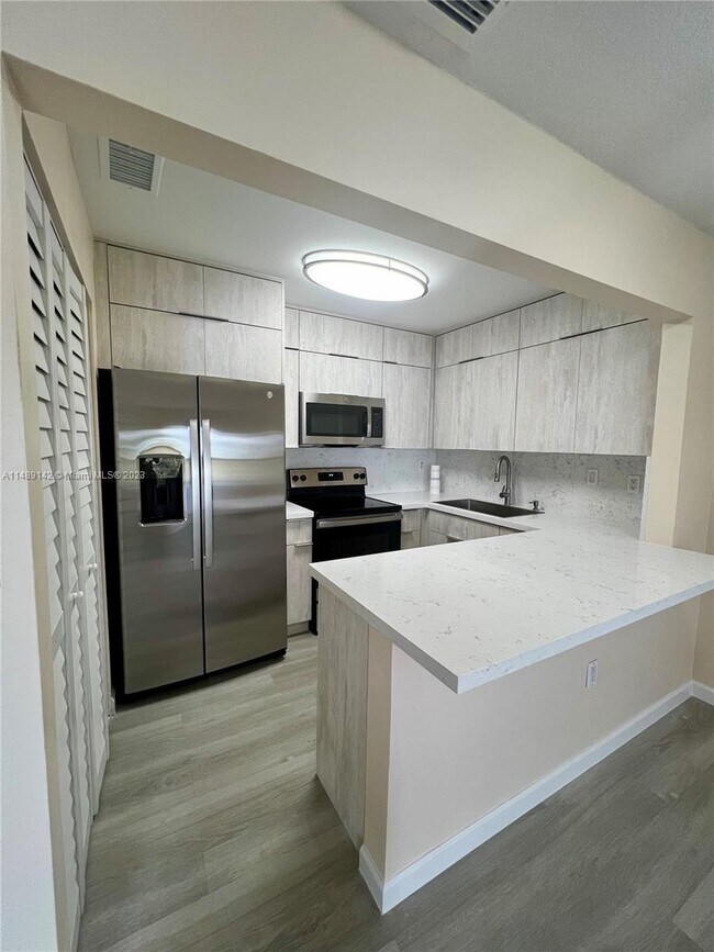 Foto del edificio - 13391 SW 17th Ln