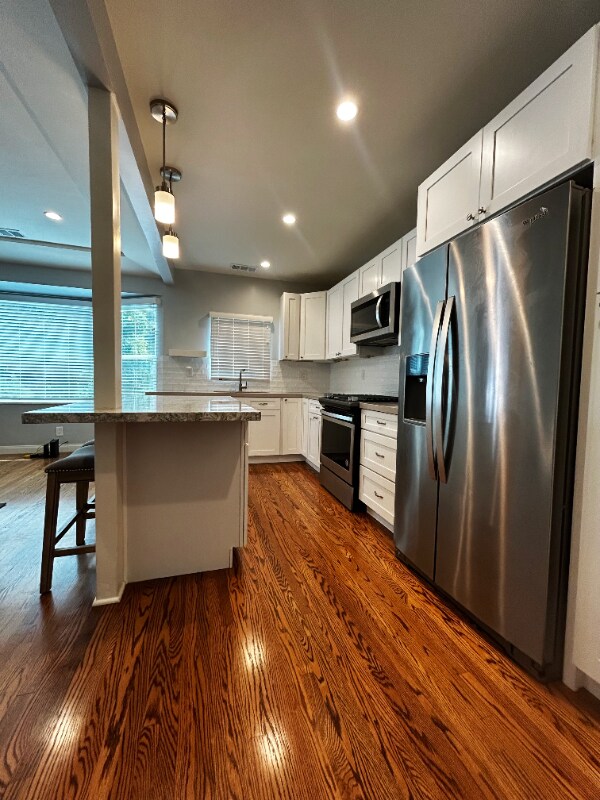 Building Photo - 646 Westminster Dr