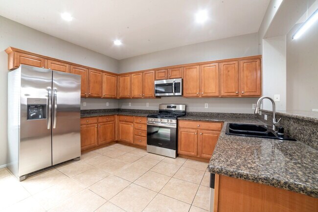 Building Photo - 7129 Bocaire Dr