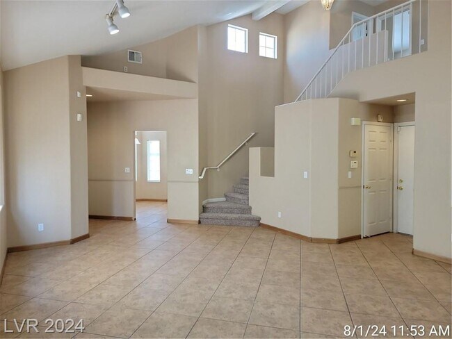 Building Photo - HEART OF GREEN VALLEY -- BED & BATH DOWNST...