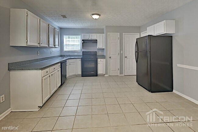 Building Photo - 725 Mossy Oak Dr