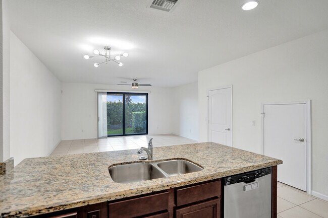 Foto del edificio - 4234 N Dixie Hwy
