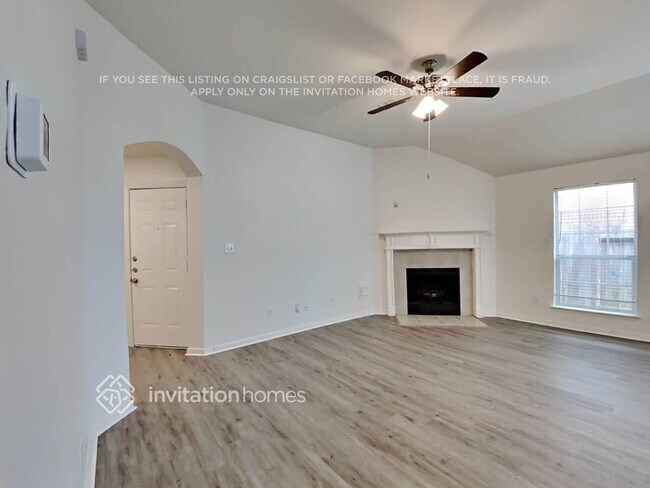 Foto del edificio - 22310 Laguna Trace Ct