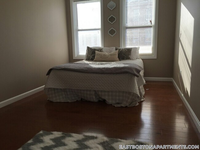 Foto del edificio - 51 Chelsea St