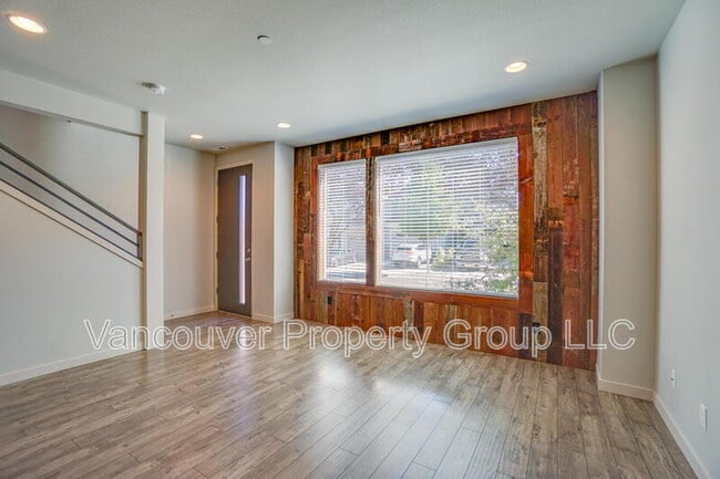 Building Photo - 187 N 44th Pl