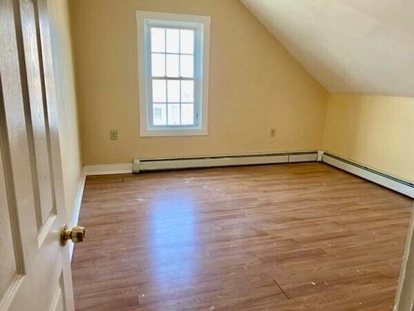 Building Photo - 22 Coral St