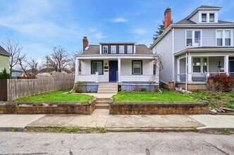Building Photo - 270 S Cypress Ave