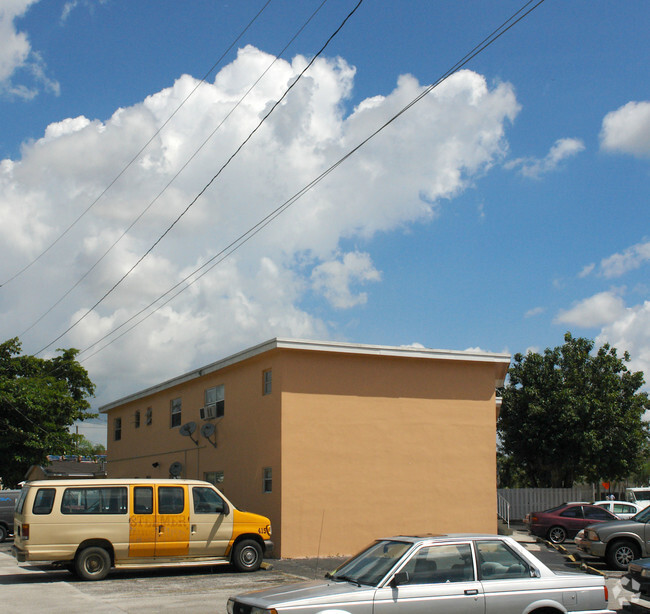 Building Photo - Willowbrook II Apartments