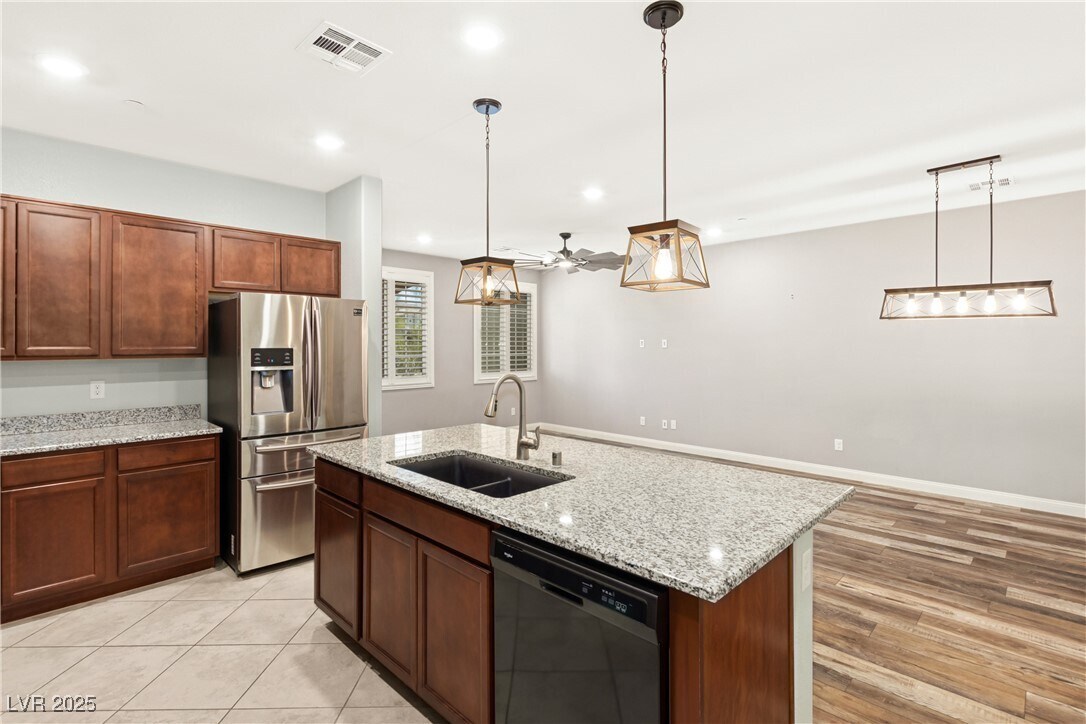 Foto principal - 2808 Alenga St