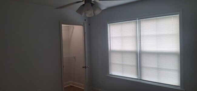 Foto del edificio - 403 W Lawson St