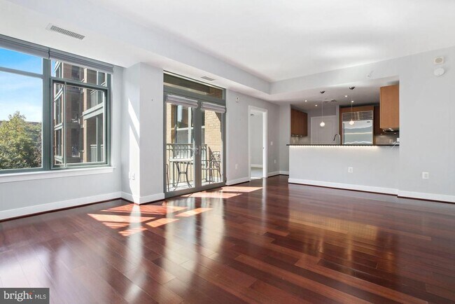 Foto del edificio - 2425 L St NW