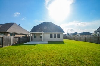 Building Photo - 14154 Little River Dr