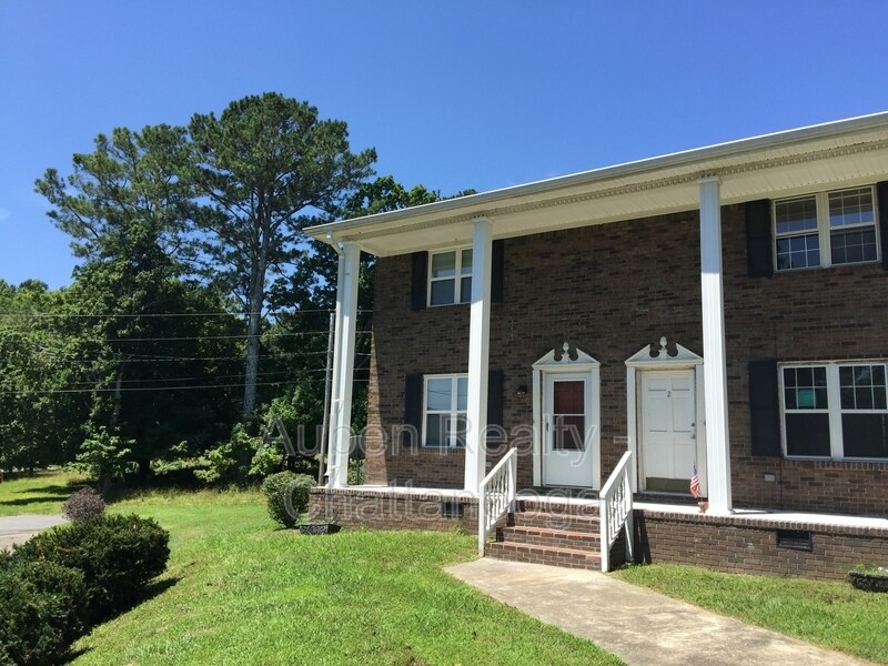 Primary Photo - 201 Barnhardt Cir