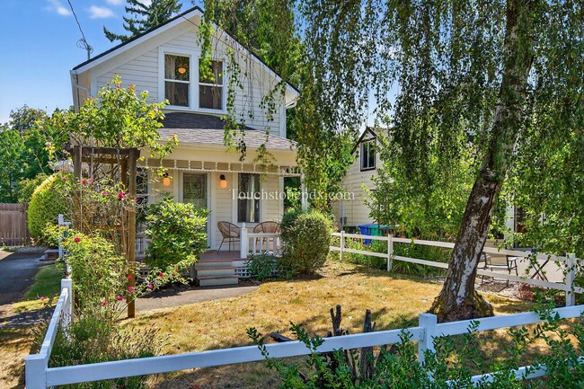 Building Photo - Picturesque 2 BD | 1 BA w/ Basement Home i...
