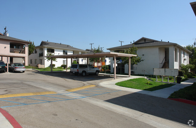 Building Photo - Villa Garcia