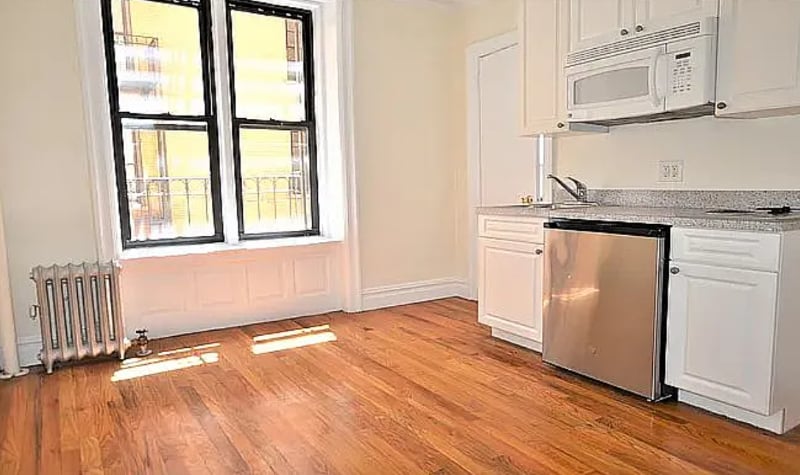 Primary Photo - 302 W 45th St