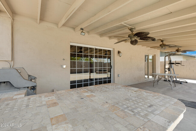 Building Photo - 4416 S La Corta Dr