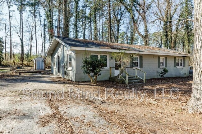 Foto del edificio - 717 Woodland Rd