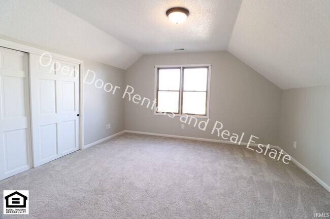 Foto del edificio - 8403 Victoria Woods Pl