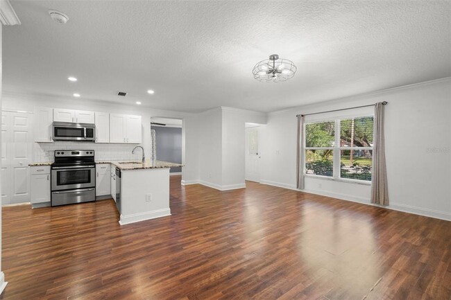 Foto del edificio - 1217 E McBerry St