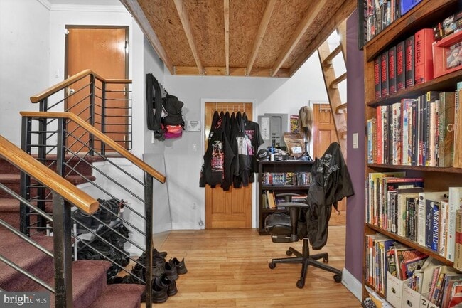 Building Photo - 2026 Ridge Ave