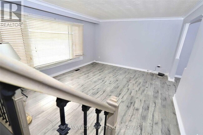 Building Photo - 200 Crawforth St
