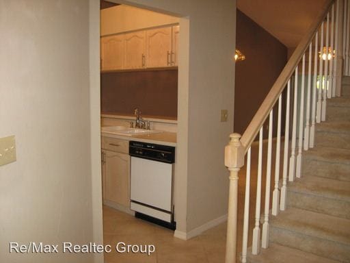 Building Photo - 2578 Stony Brook Ln