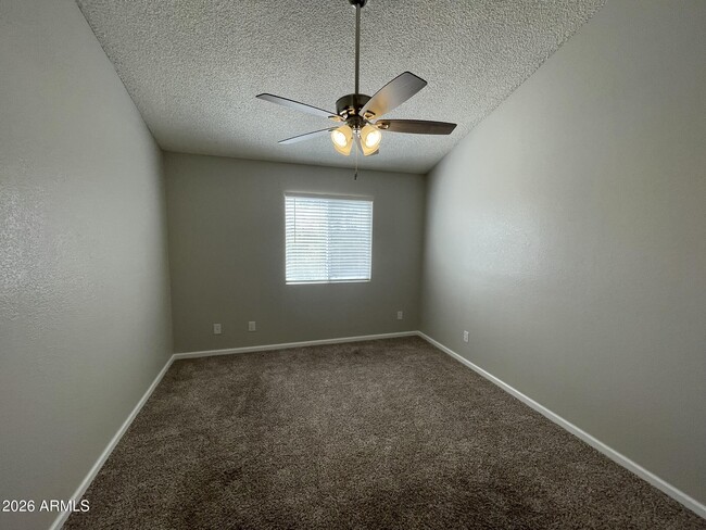 Building Photo - 3424 N Apache Cir