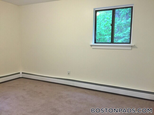 Foto del edificio - 7 Gorham Ave