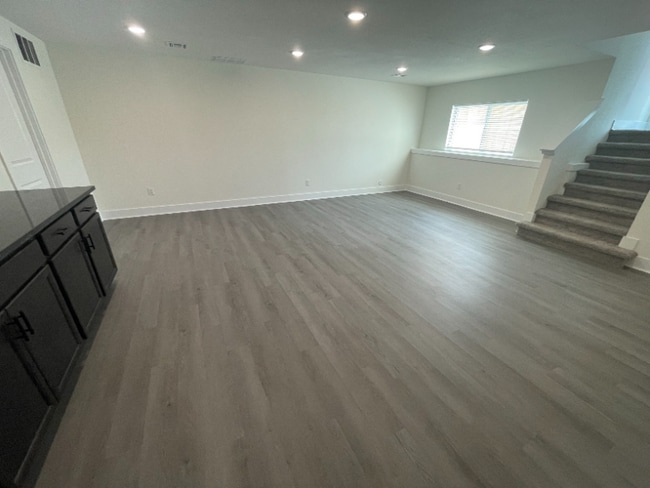 Foto del edificio - 5121 S Chase Ave