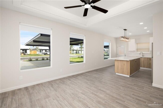 Building Photo - 12 Selena St