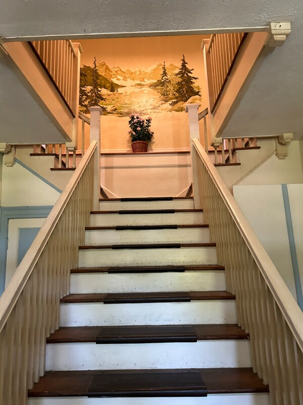 Primary Photo - 713 Chestnut Ave