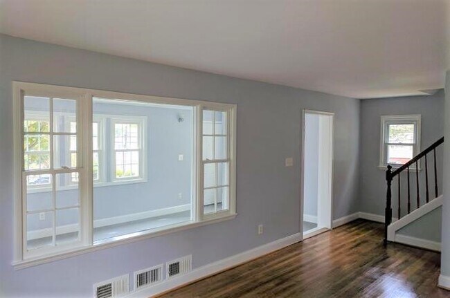 Foto del edificio - 1610 Amherst Rd