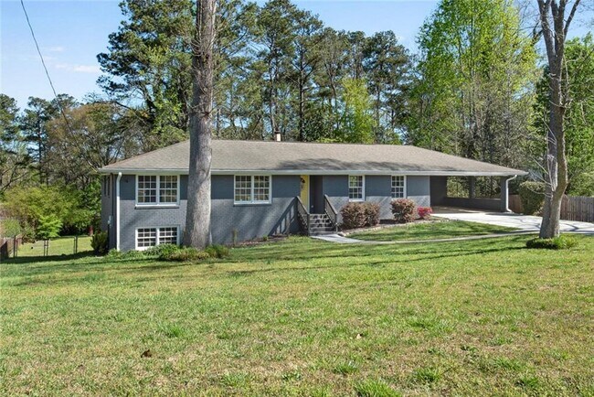 Building Photo - 3941 Forest Dr